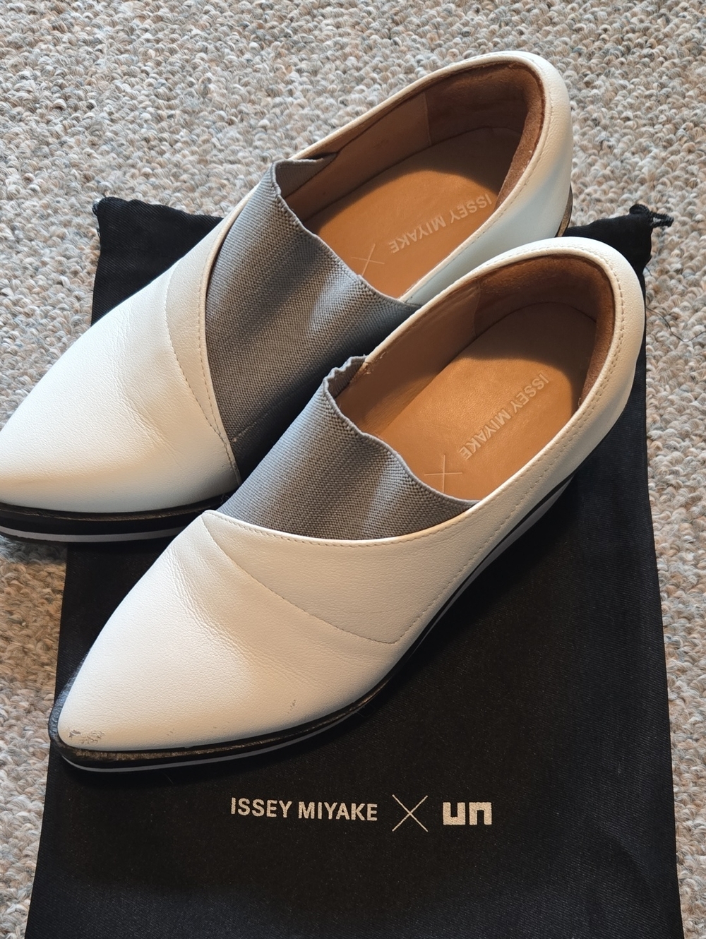 Issey Miyake for United Nude. White and Gray Pointed Slip-On Loafers